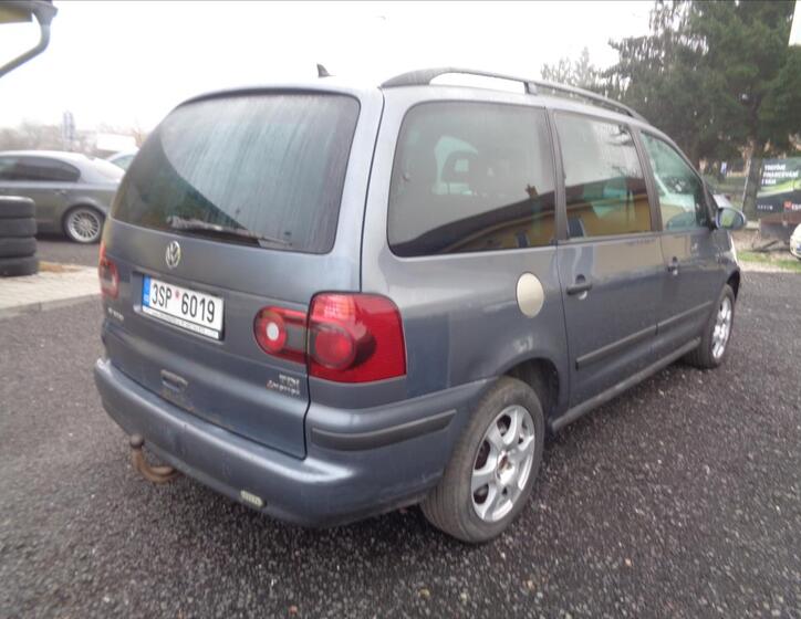 Volkswagen Sharan 8