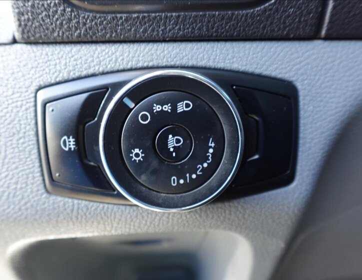 Ford Transit Valník 2,0 l 77 kw