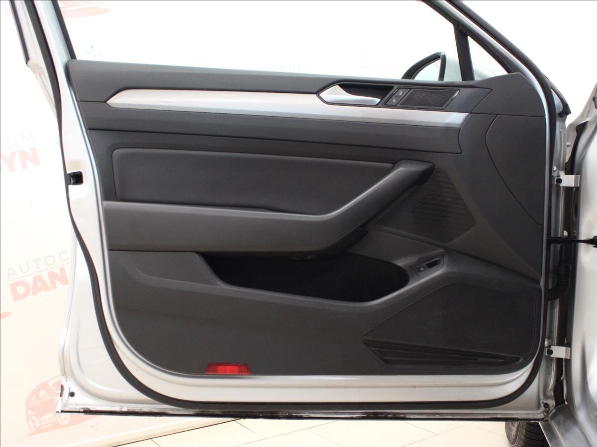 Volkswagen Passat Kombi 2,0 l 110 kw