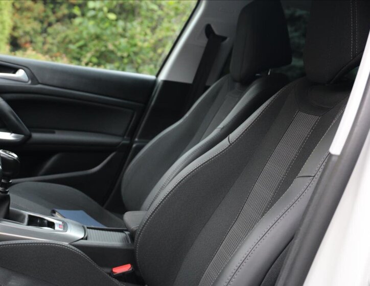 Peugeot 308 Kombi 1,5 l 96 kw