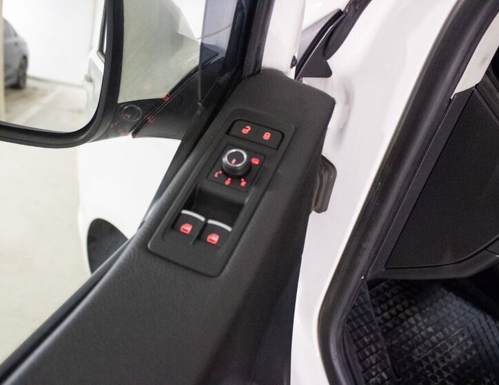 Volkswagen Ostatní VAN-Minibus 2,0 l 150 kw