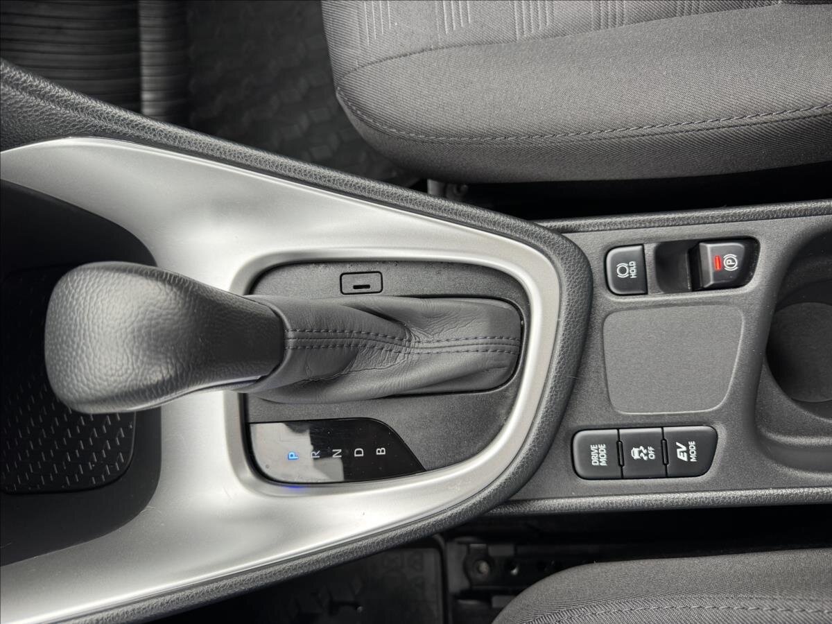 Toyota Yaris Hatchback 1,5 l 68 kw