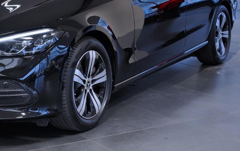 Mercedes-Benz Třídy C Kombi 2,0 l 120 kw