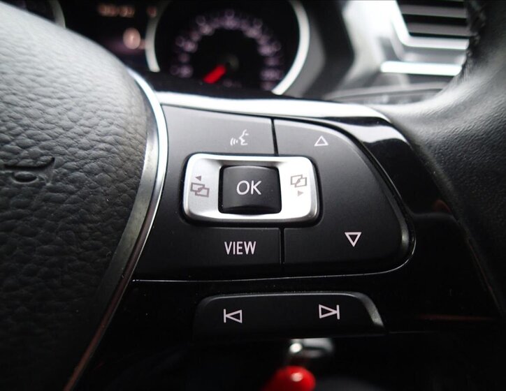 Volkswagen Tiguan SUV / Terénní 2,0 l 110 kw