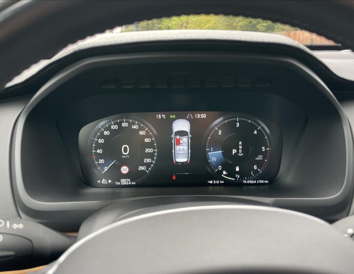 Volvo XC90 SUV 2,0 l 173 kw