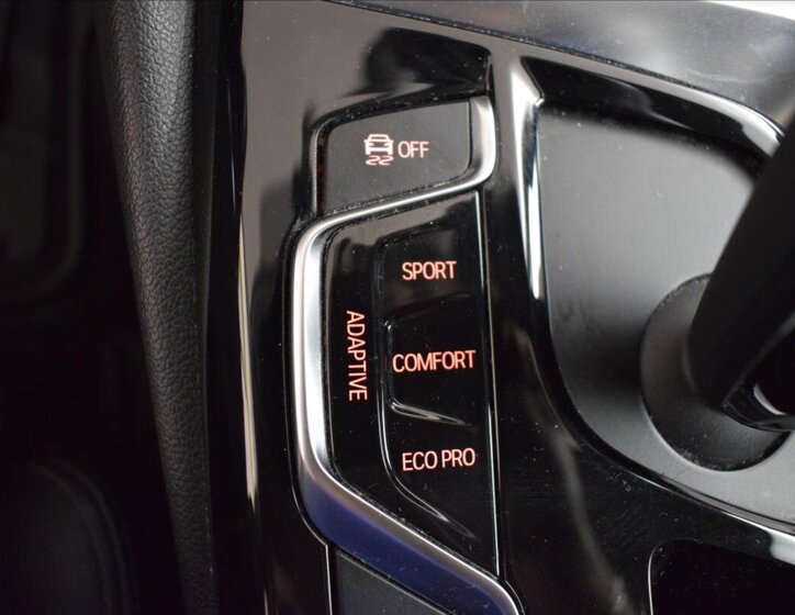 BMW Řada 5 Sedan / Limuzína 3,0 l 195 kw