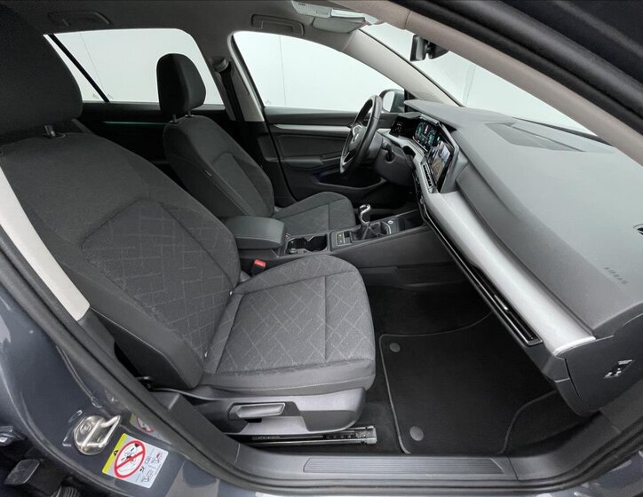 Volkswagen Golf Kombi 1,5 l 96 kw