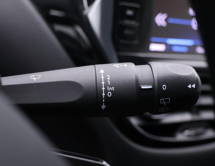 Peugeot 208 Hatchback 1,2 l 60 kw