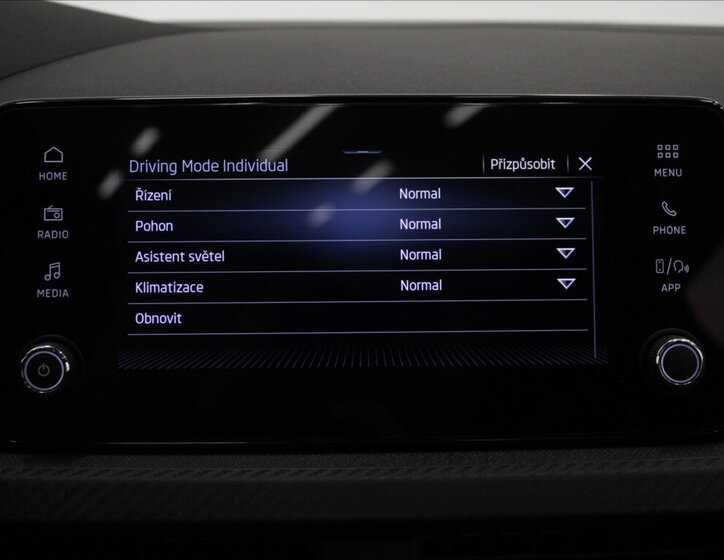 Škoda Scala Hatchback 999,0 85 kw