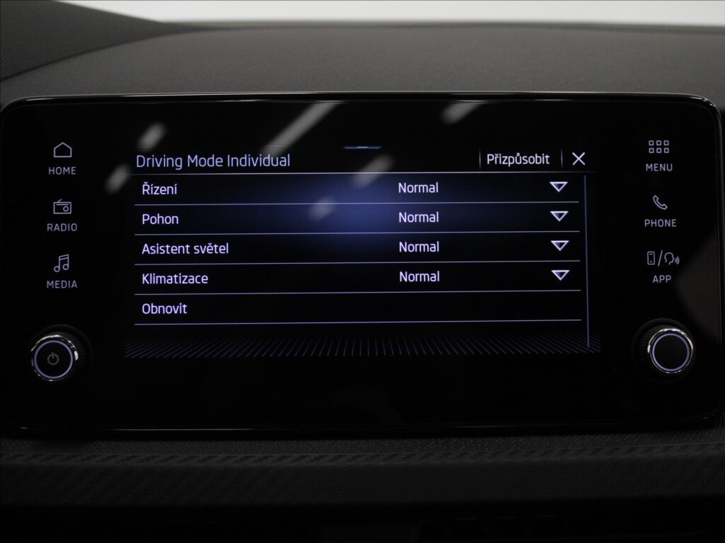 Škoda Scala Hatchback 999,0 85 kw