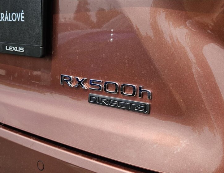 Lexus RX 500h SUV / Terénní 2,4 l 273 kw