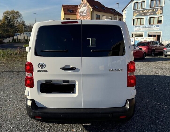 Toyota ProAce VAN-Minibus 1,5 l 88 kw