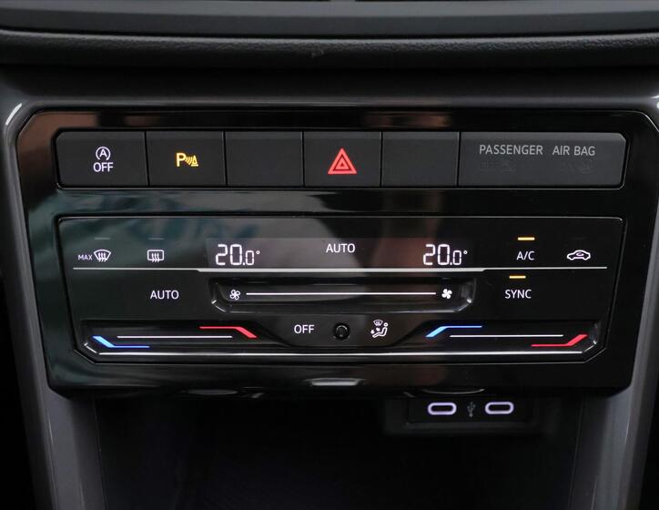 Volkswagen T-Cross 24