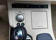 Lexus ES 300h Sedan / Limuzína 3,0 l 116 kw