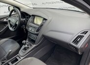 Ford Focus Kombi 999,0 92 kw