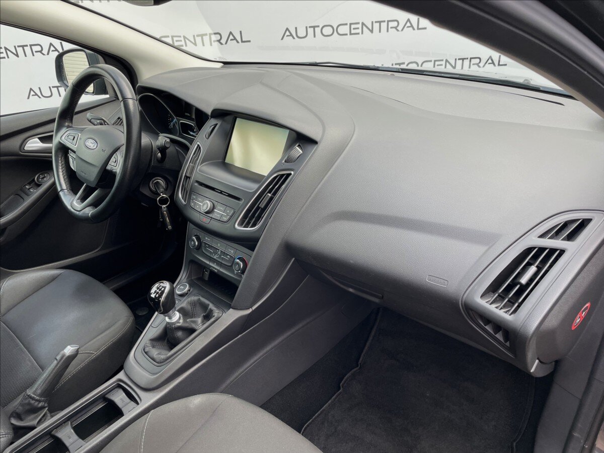 Ford Focus Kombi 999,0 92 kw