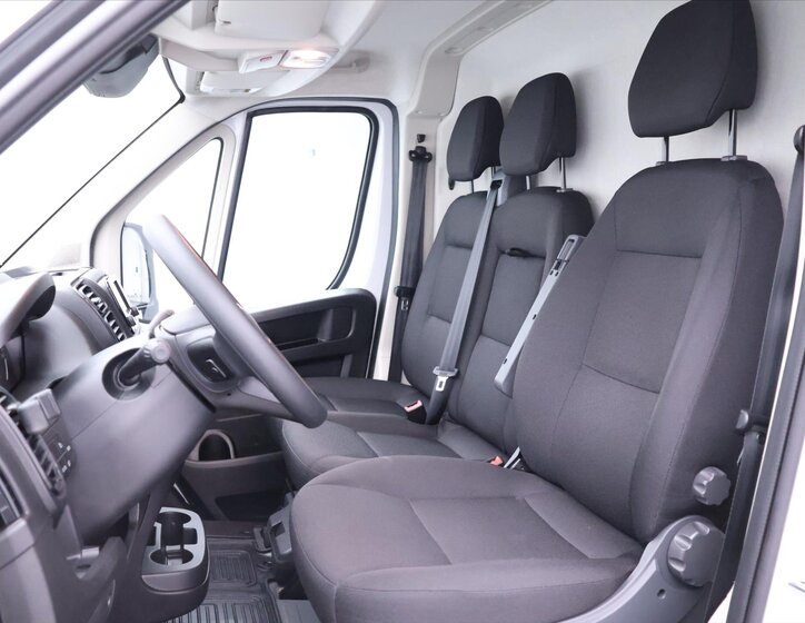 Toyota Proace Max Skříň 2,2 l 88 kw