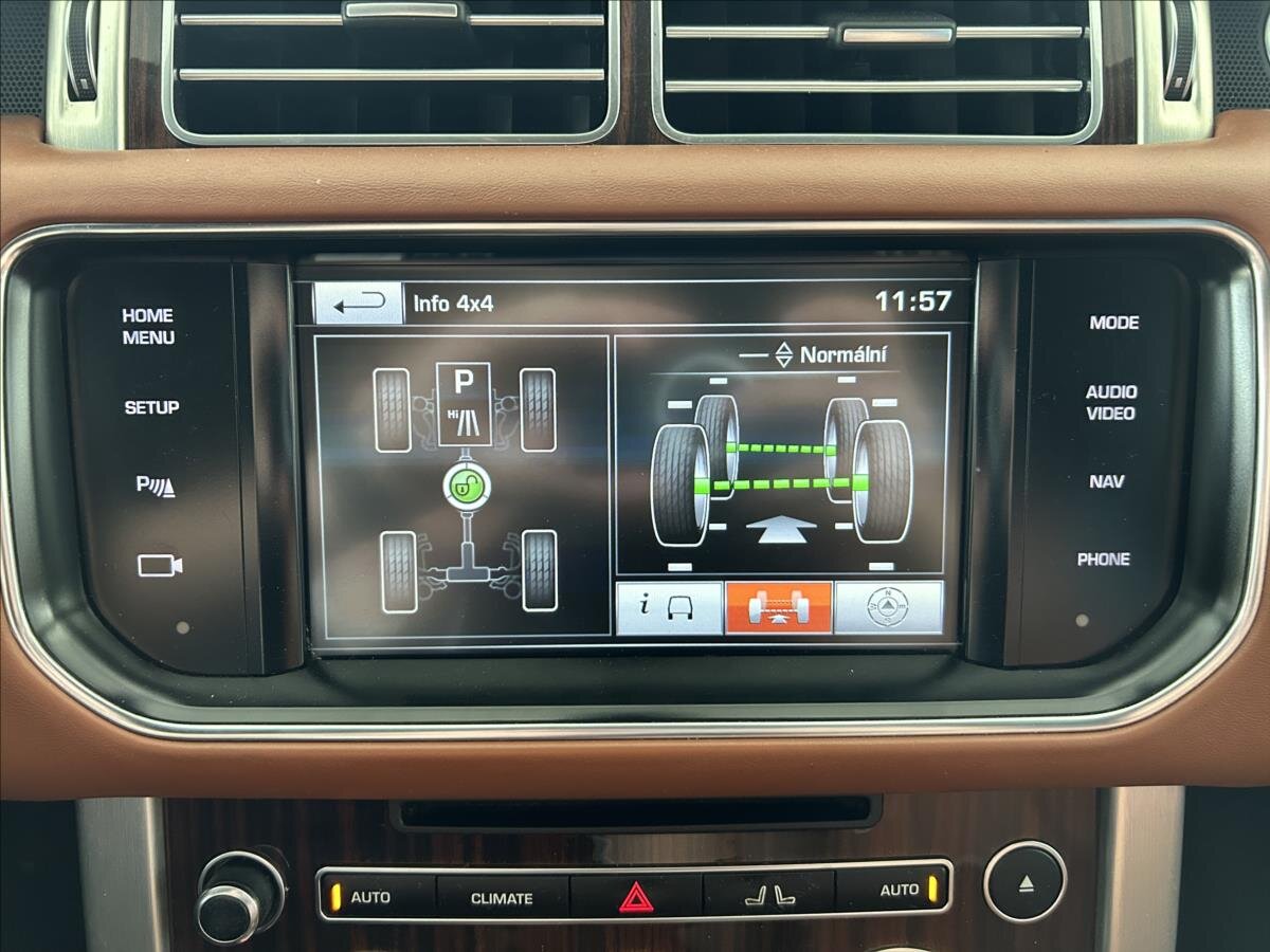 Land Rover Range Rover SUV / Terénní 3,0 l 190 kw
