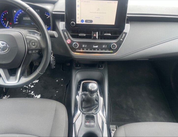 Toyota Corolla Sedan / Limuzína 1,5 l 92 kw