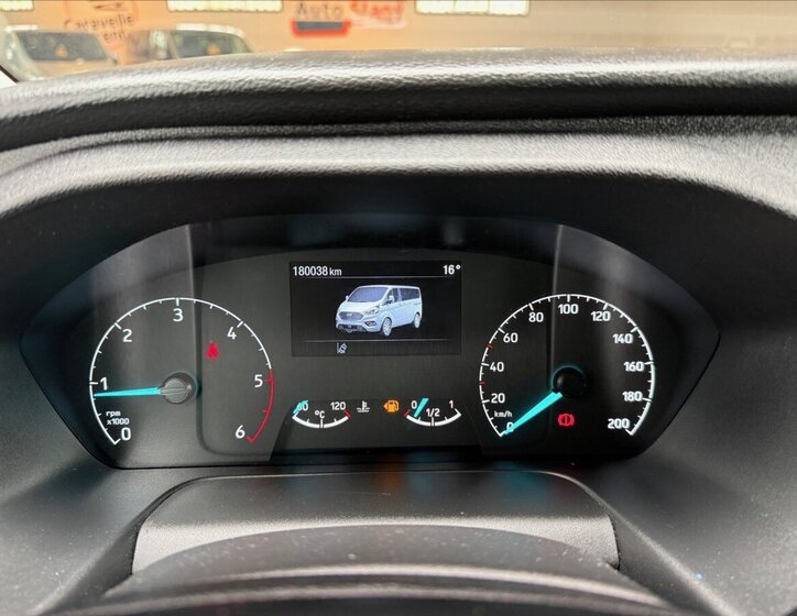 Ford Tourneo Custom MPV 2,0 l 96 kw