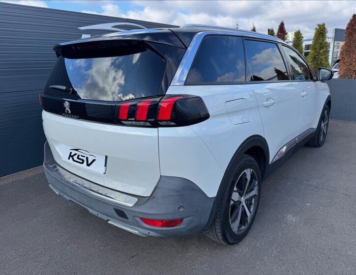 Peugeot 5008 SUV / Terénní 2,0 l 110 kw