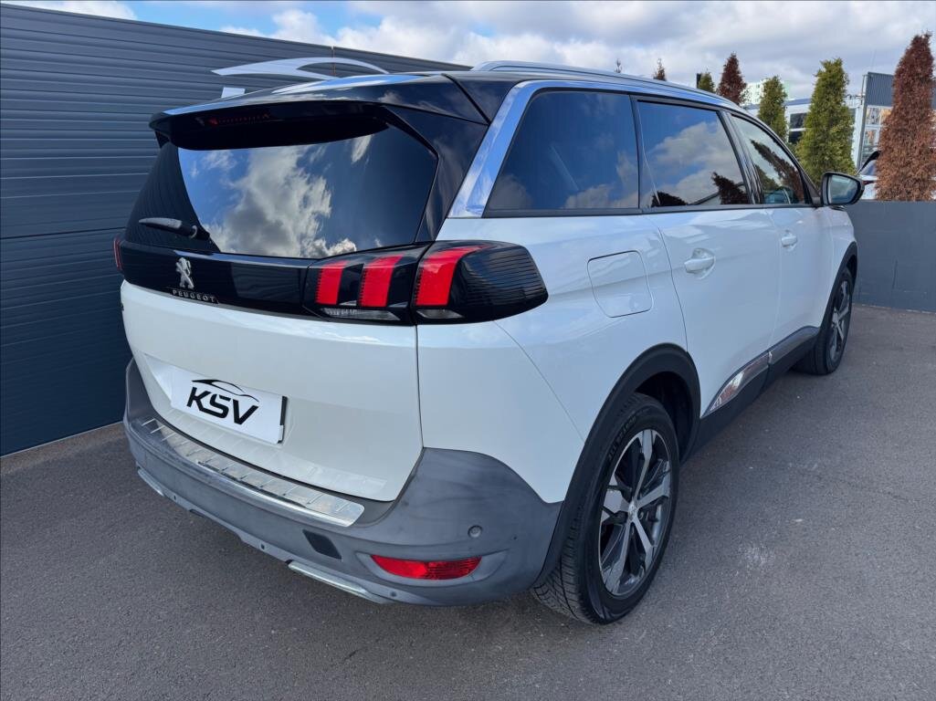 Peugeot 5008 SUV / Terénní 2,0 l 110 kw