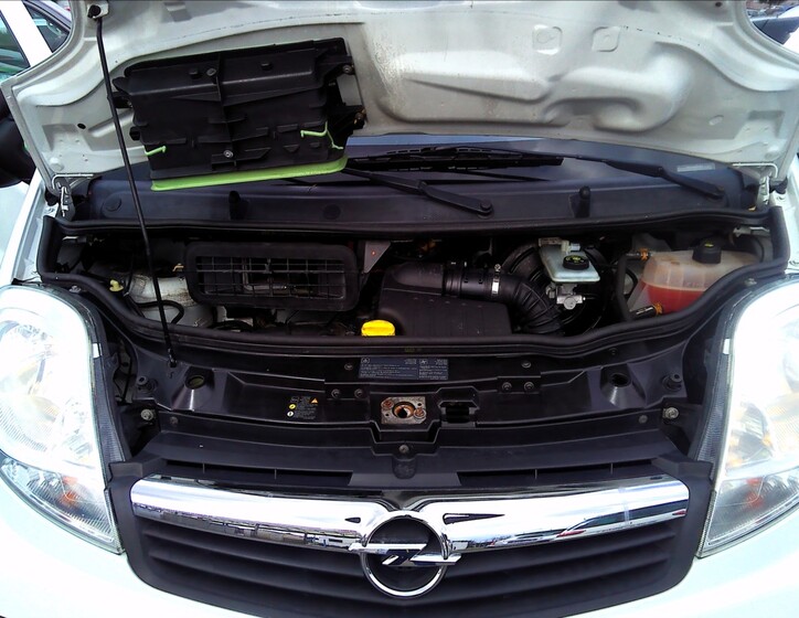 Opel Vivaro 15