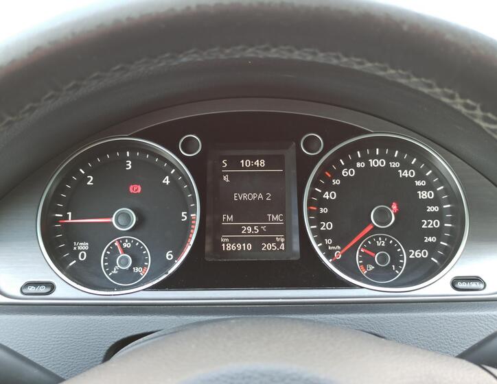 Volkswagen Passat 19