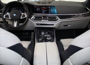 BMW X7 SUV / Terénní 3,0 l 250 kw