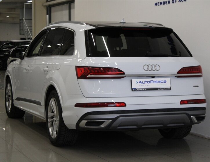 Audi Q7 SUV / Terénní 3,0 l 290 kw