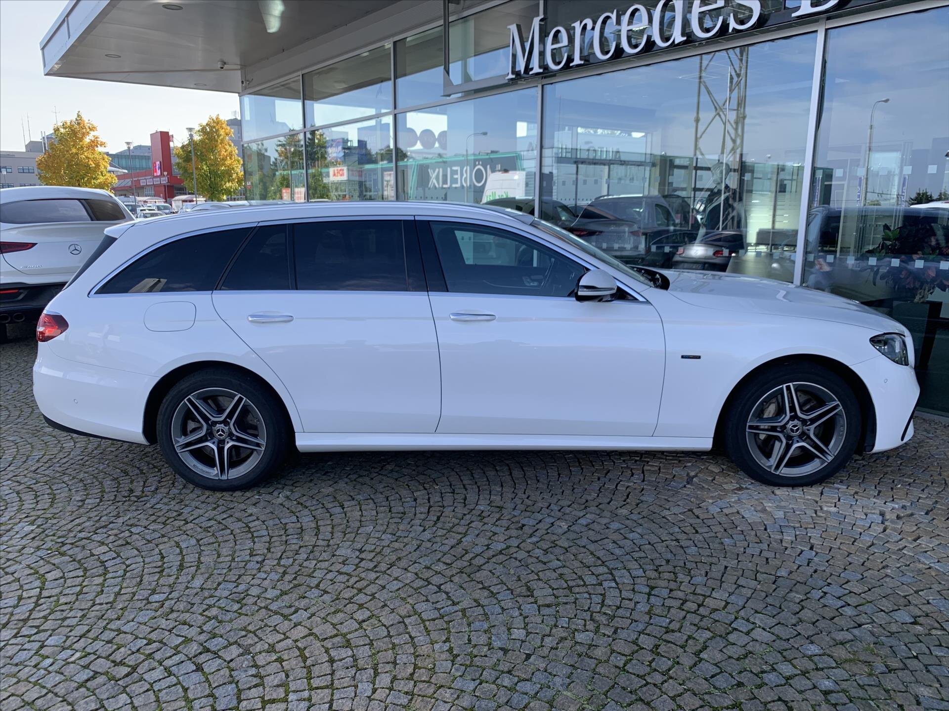Mercedes-Benz Třídy E Kombi 2,0 l 143 kw