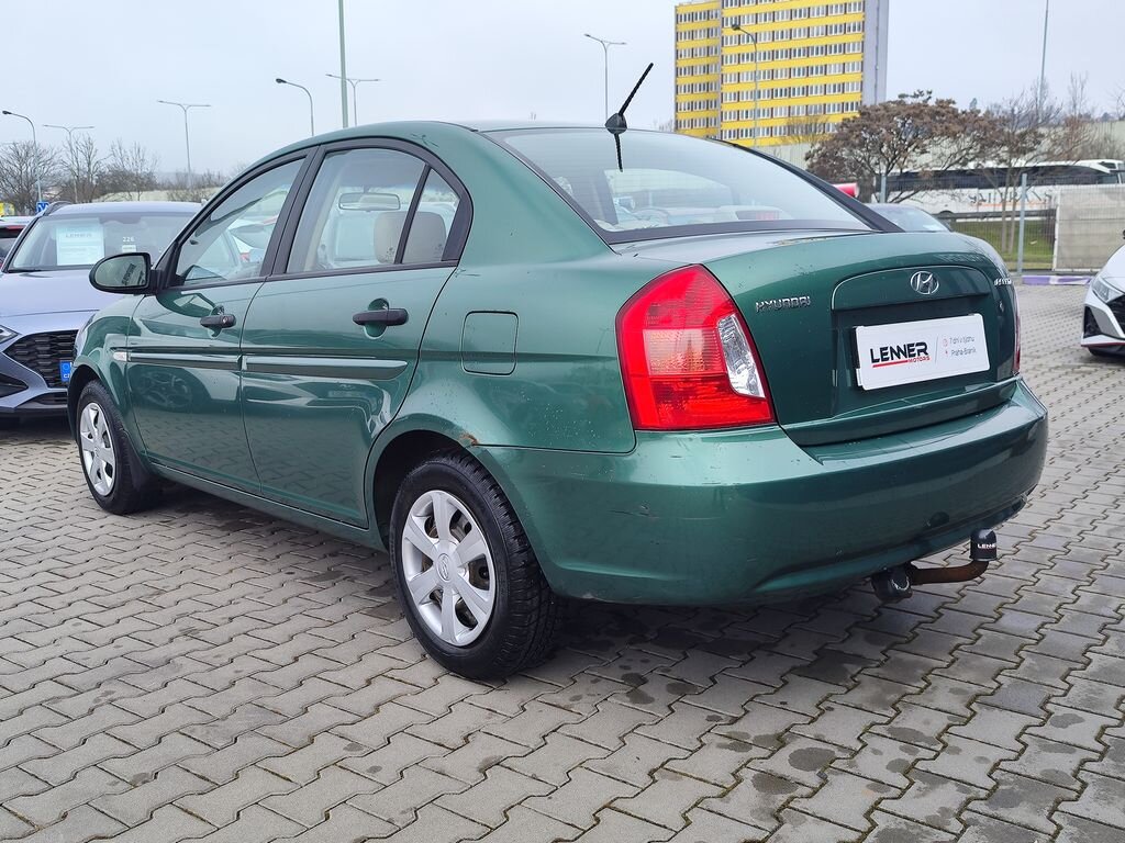 Hyundai Accent Hatchback 1,4 l 71 kw