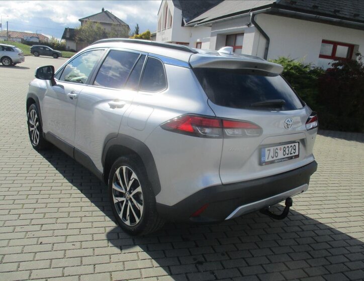 Toyota Corolla Cross 3