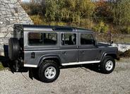 Land Rover Defender 8