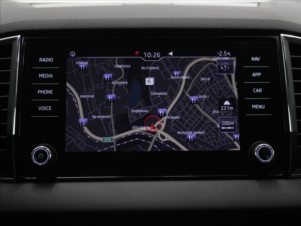 Škoda Karoq SUV 1,6 l 85 kw