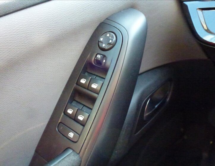 Citroën C4 Picasso MPV 1,2 l 81 kw