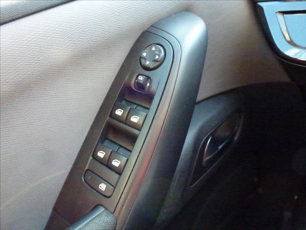 Citroën C4 Picasso MPV 1,2 l 81 kw