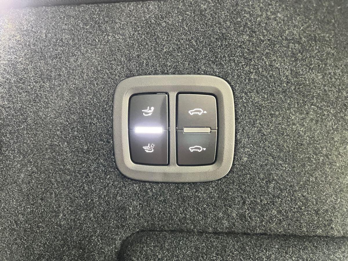 Porsche Cayenne SUV / Terénní 4,0 l 349 kw