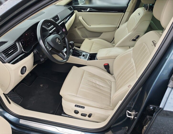 Škoda Superb 6