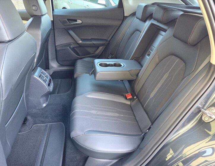 Cupra Formentor SUV / Terénní 2,0 l 140 kw