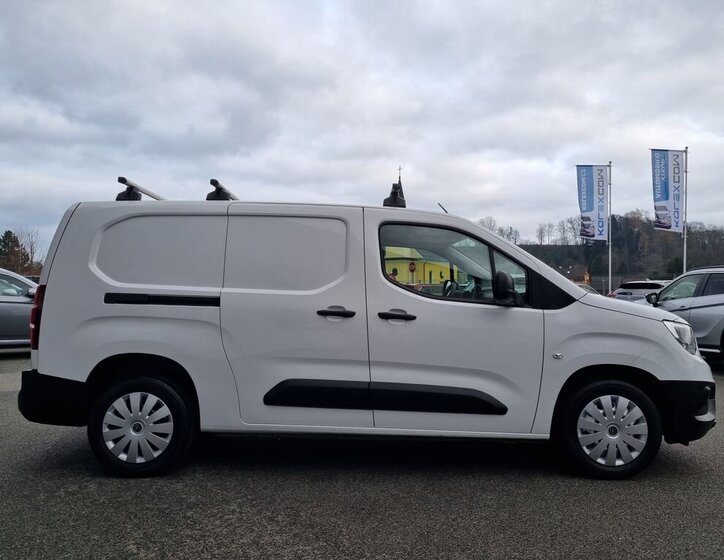 Opel Combo Skříň 1,5 l 96 kw