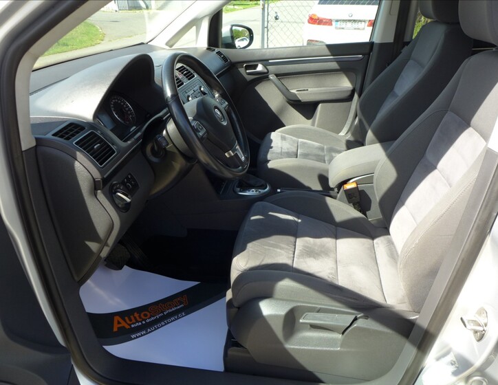 Volkswagen Touran 17