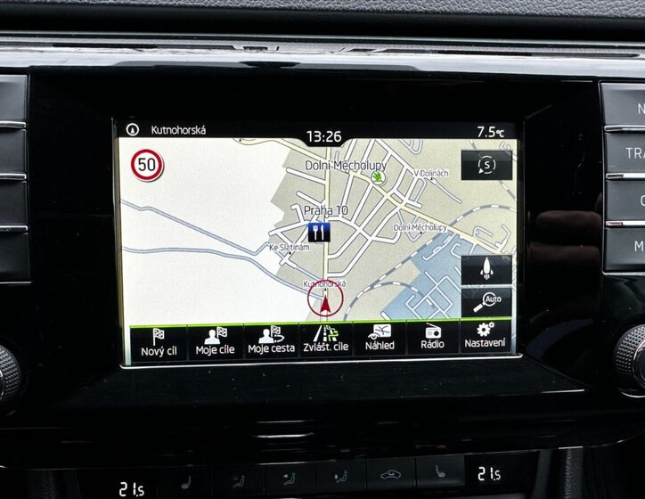 Škoda Superb Sedan / Limuzína 2,0 l 110 kw