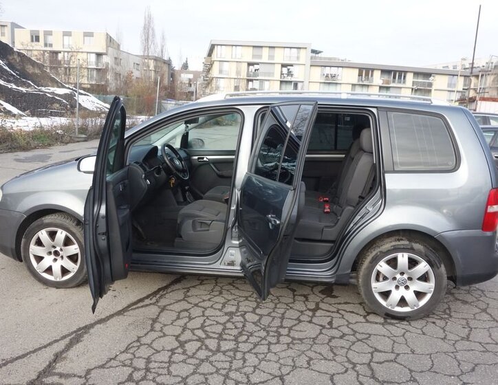 Volkswagen Touran 12