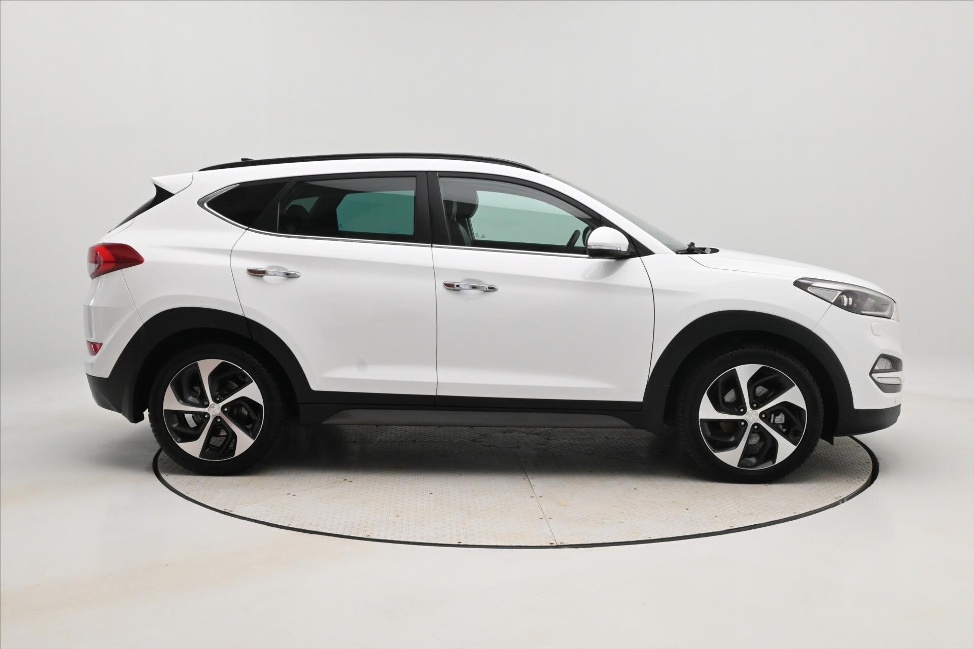 Hyundai Tucson SUV 2,0 l 100 kw