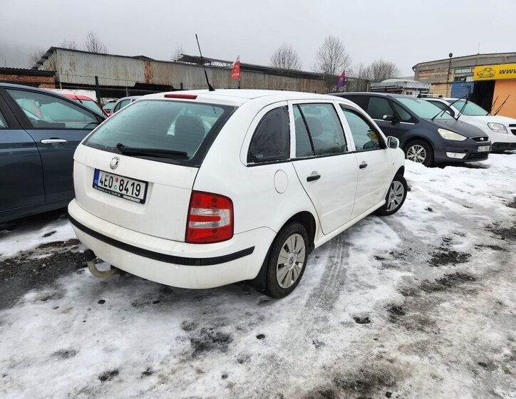 Škoda Fabia Skříň 1,4 l 59 kw
