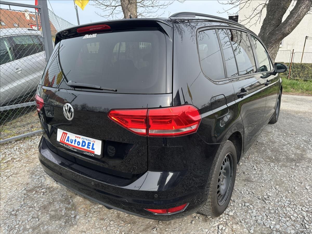 Volkswagen Touran MPV 1,2 l 81 kw