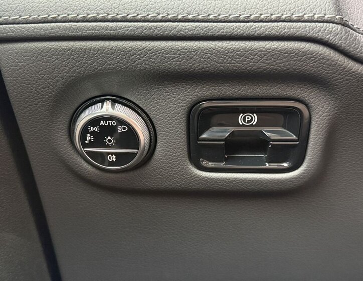 Mercedes-Benz EQE SUV 0,0 300 kw