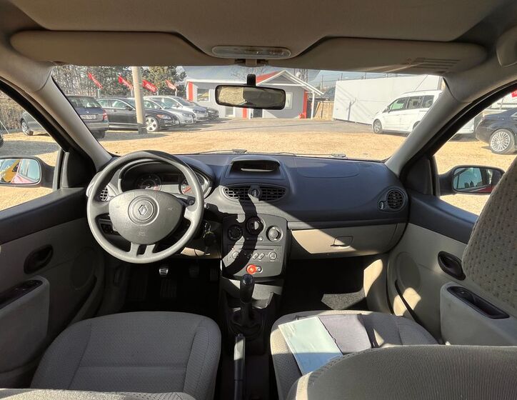 Renault Clio 21