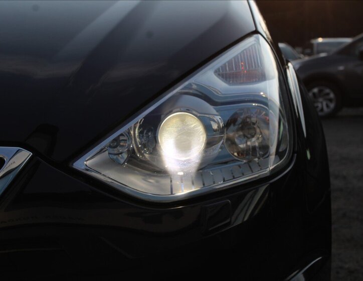 Ford Galaxy MPV 2,0 l 120 kw